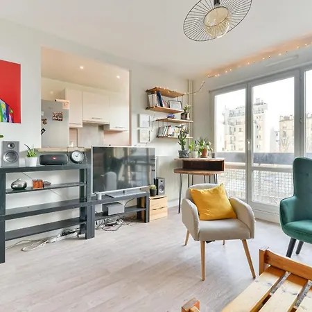 Design And Modern In Belleville Parigi